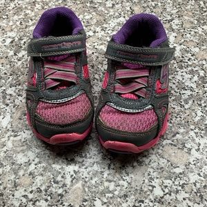 Toddler Stride rite 8.5